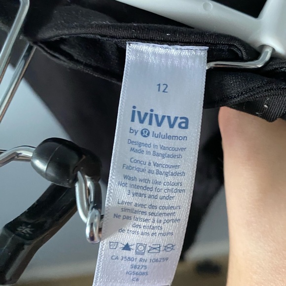 Ivviva leggings with mesh cutouts in Girls size 12 / Women’s XS - Picture 4 of 4